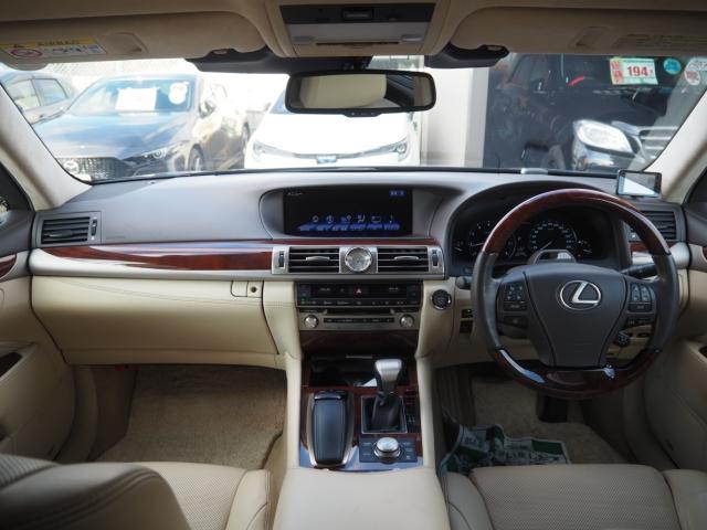 レクサスLS(新潟県新潟市西区)