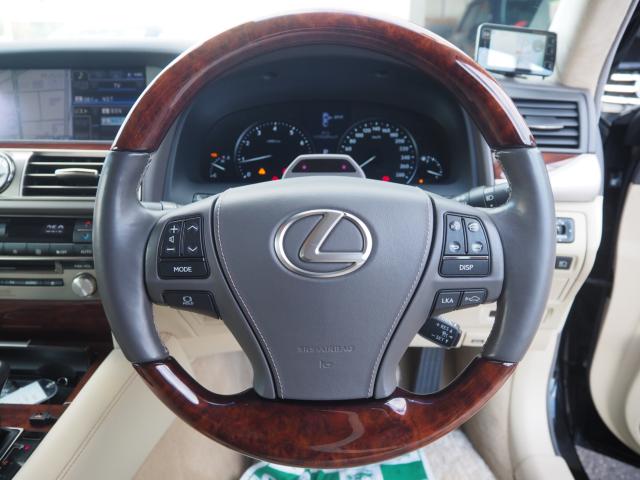 レクサスLS(新潟県新潟市西区)