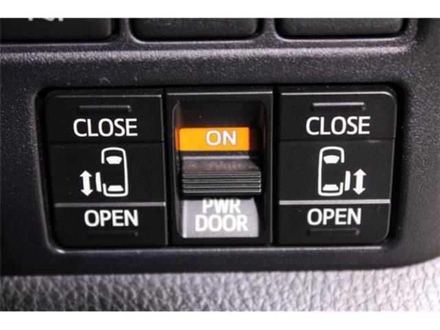 ヴォクシー（新潟県新潟市東区）