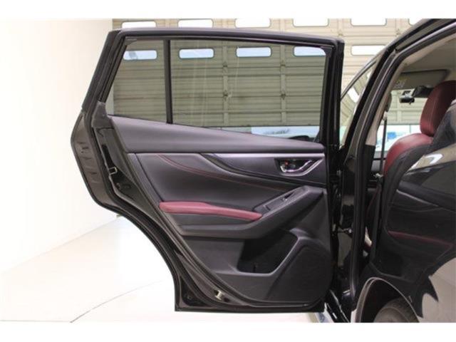 レヴォーグ（新潟県新潟市東区）