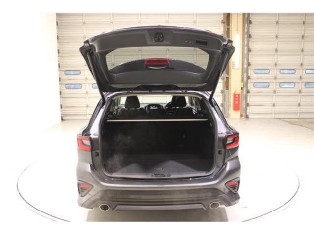 レヴォーグ（新潟県新潟市東区）