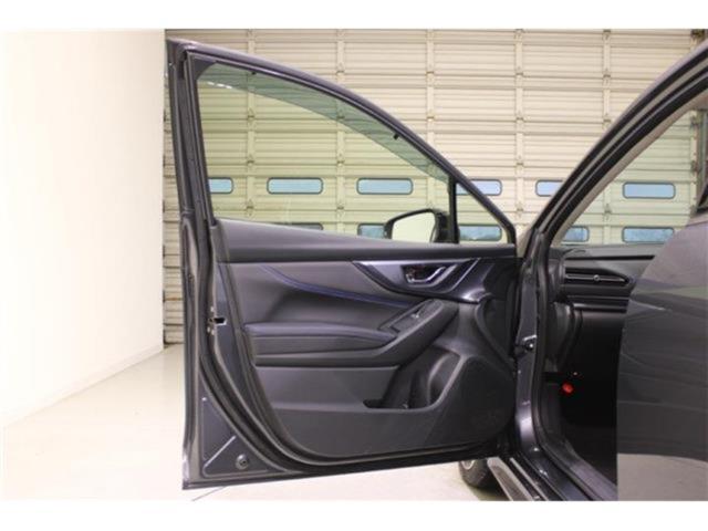 レヴォーグ（新潟県新潟市東区）