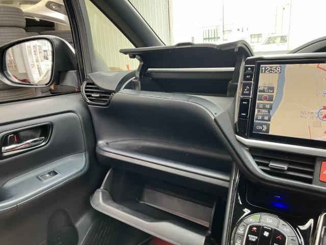 ヴォクシー（新潟県燕市）