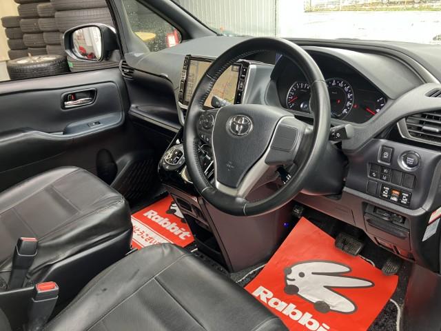 ヴォクシー（新潟県燕市）