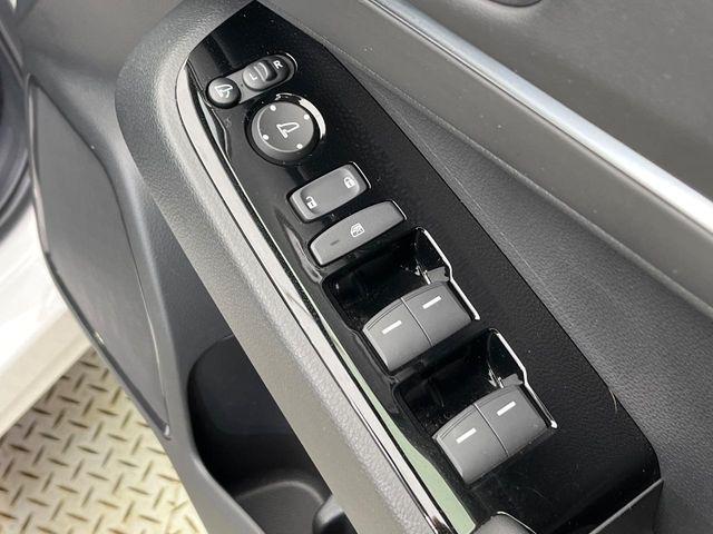 ヴェゼル（新潟県新潟市南区）