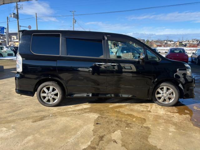 ヴォクシー（新潟県新潟市北区）