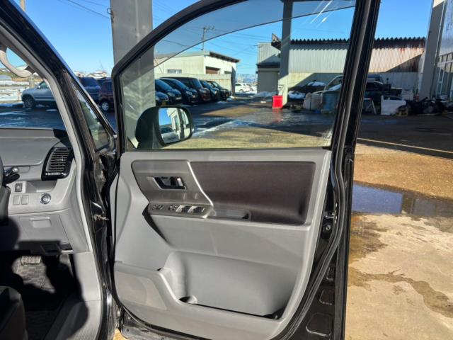 ヴォクシー（新潟県新潟市北区）