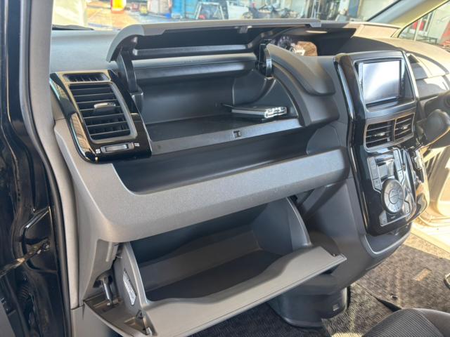 ヴォクシー（新潟県新潟市北区）