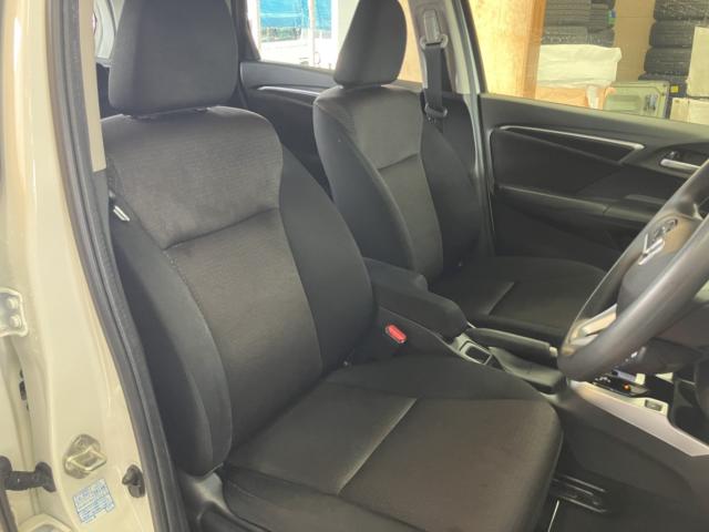 フィットハイブリッド（新潟県新潟市西区）