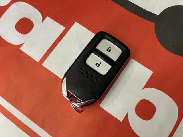 フィットハイブリッド（新潟県新潟市西区）