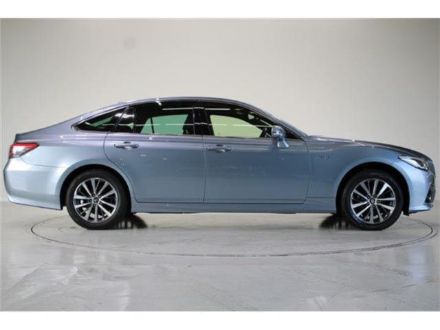 クラウンハイブリッド（新潟県新潟市東区）