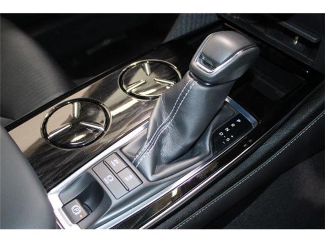 クラウンハイブリッド（新潟県新潟市東区）