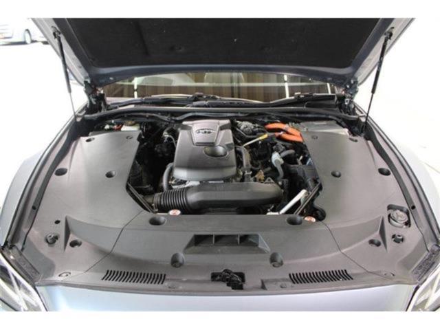 クラウンハイブリッド（新潟県新潟市東区）