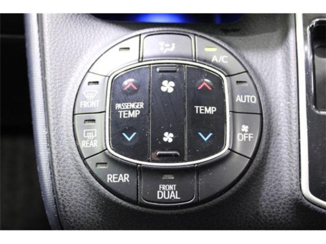 ヴォクシー（新潟県新潟市東区）