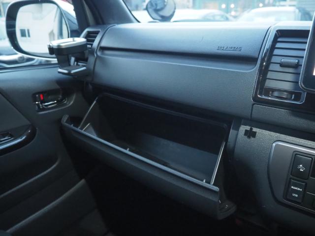 レジアスエースバン（新潟県新潟市西区）