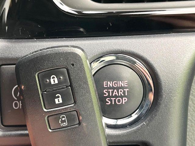 ヴォクシー（新潟県新潟市東区）