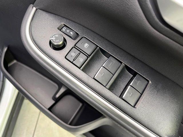 ヴォクシー（新潟県新潟市東区）