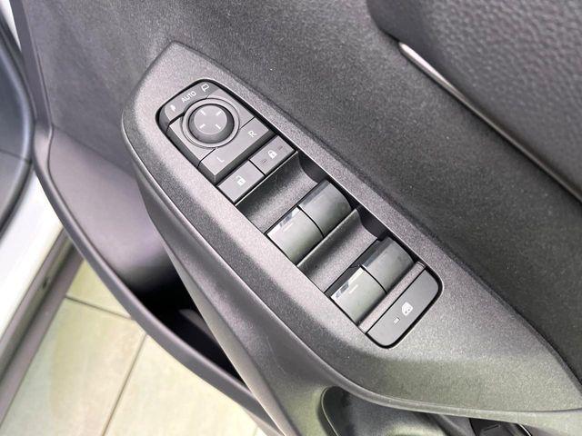 ヤリスクロス（新潟県新潟市東区）