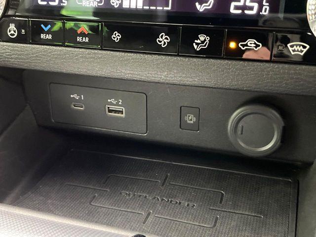 アウトランダーPHEV(新潟県新潟市東区)