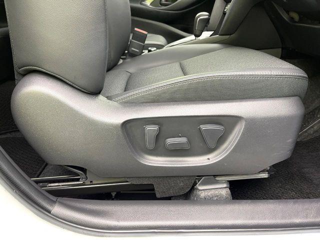 ヤリスクロス（新潟県新潟市東区）