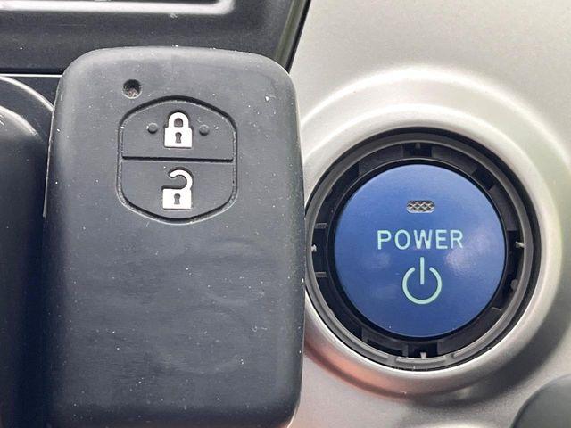 プリウスα（新潟県新潟市東区）