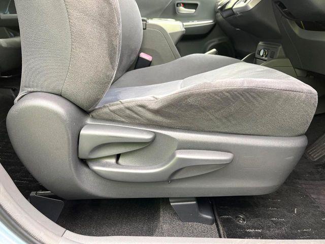 プリウスα（新潟県新潟市東区）