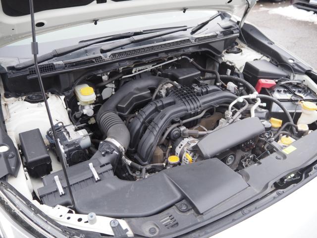 当社では入庫時にアイドリングチェック、試乗、装備品の確認を行っております♪