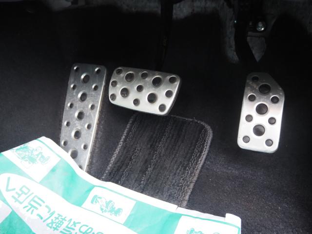 アルミ製スポーツペダル!お好みのカスタマイズも承っております♪