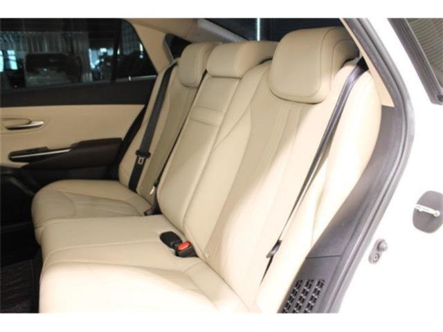 クラウンハイブリッド（新潟県新潟市東区）