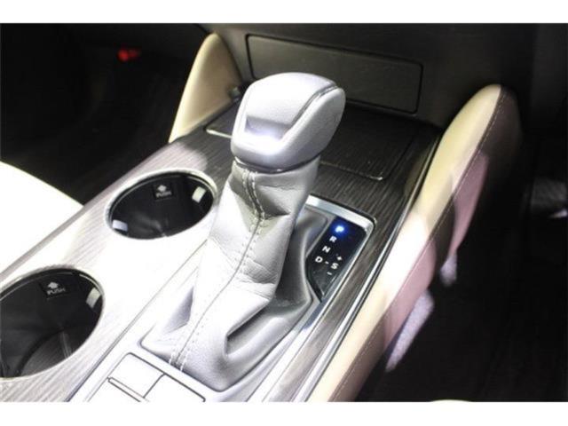 クラウンハイブリッド（新潟県新潟市東区）