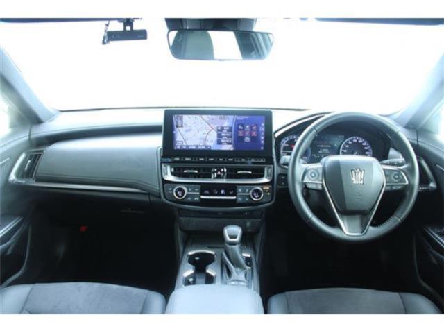 クラウンハイブリッド（新潟県新潟市東区）