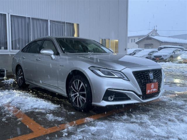 クラウンハイブリッド（新潟県新潟市東区）