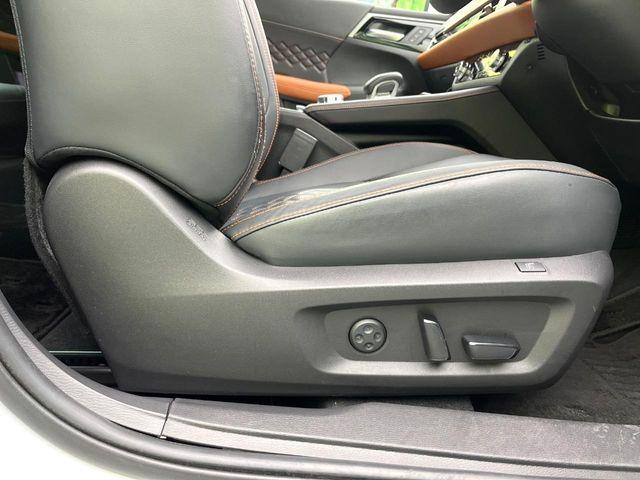 アウトランダーPHEV（新潟県新潟市東区）