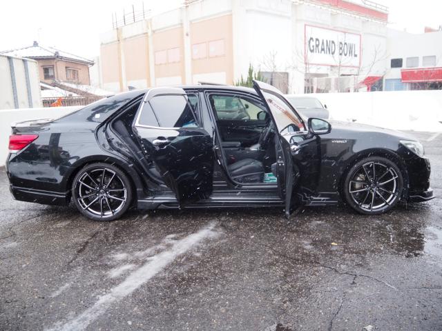 クラウンハイブリッド（新潟県新潟市西区）