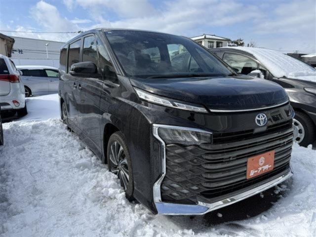 ヴォクシーハイブリッド（新潟県新潟市東区）