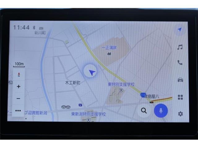 ヴォクシーハイブリッド（新潟県新潟市東区）