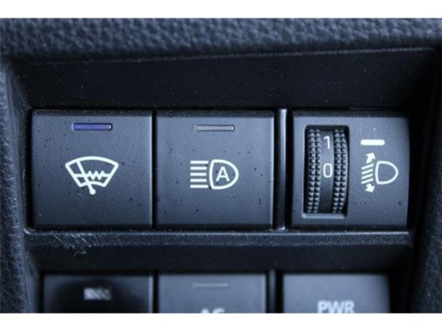 ヴォクシーハイブリッド（新潟県新潟市東区）