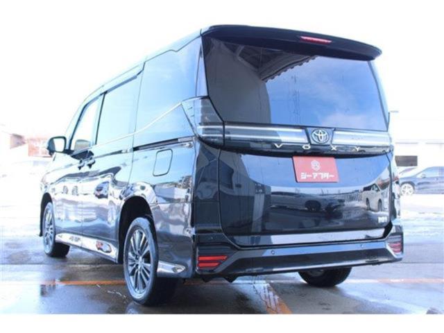 ヴォクシーハイブリッド（新潟県新潟市東区）