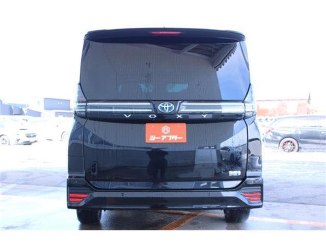 ヴォクシーハイブリッド（新潟県新潟市東区）