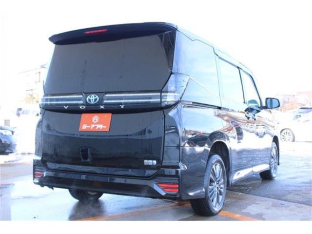 ヴォクシーハイブリッド（新潟県新潟市東区）