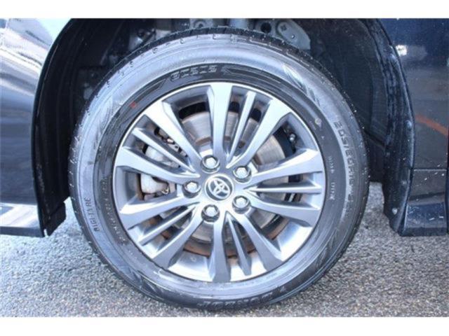 ヴォクシーハイブリッド（新潟県新潟市東区）