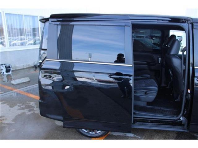 ヴォクシーハイブリッド（新潟県新潟市東区）