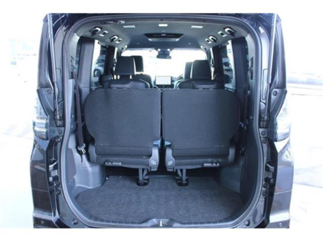 ヴォクシーハイブリッド（新潟県新潟市東区）