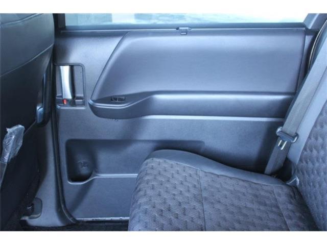 ヴォクシーハイブリッド（新潟県新潟市東区）