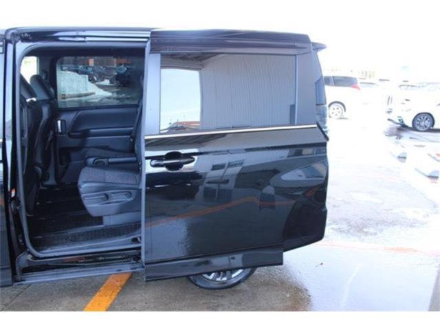 ヴォクシーハイブリッド（新潟県新潟市東区）