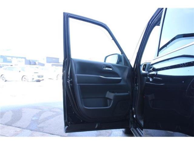 ヴォクシーハイブリッド（新潟県新潟市東区）