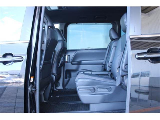 ヴォクシーハイブリッド（新潟県新潟市東区）