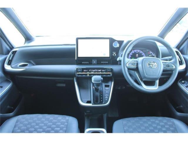 ヴォクシーハイブリッド（新潟県新潟市東区）