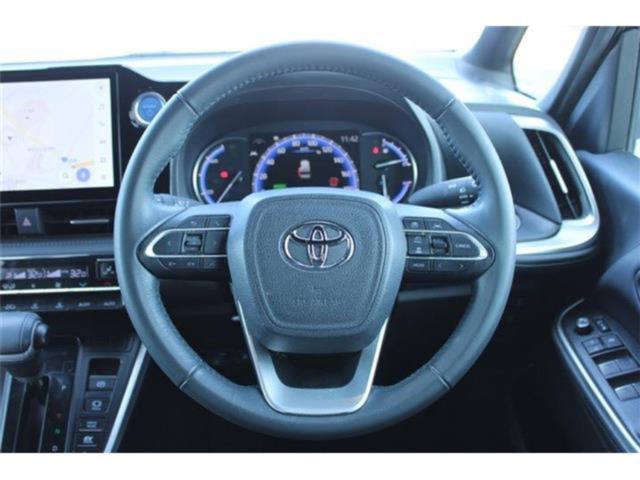 ヴォクシーハイブリッド（新潟県新潟市東区）