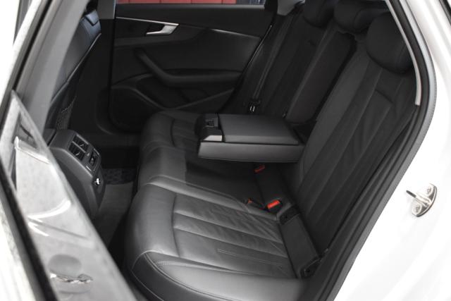 アウディ Ａ４オールロードクアトロ（新潟県新潟市西区）